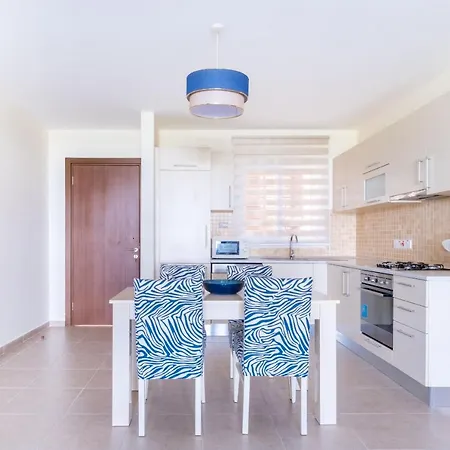 Apartament Montana With Private Pool Vokolidha